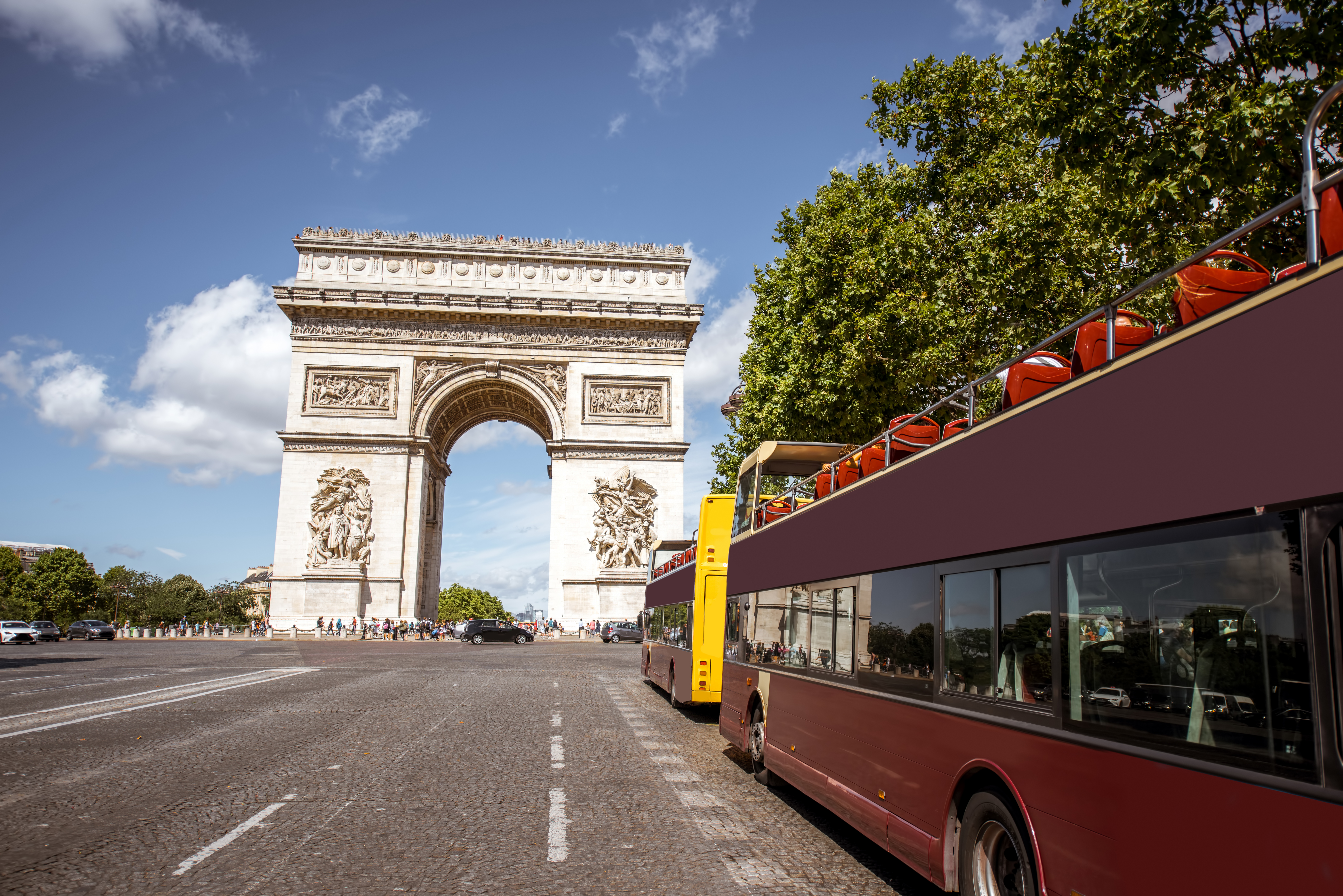Bus hire in Paris